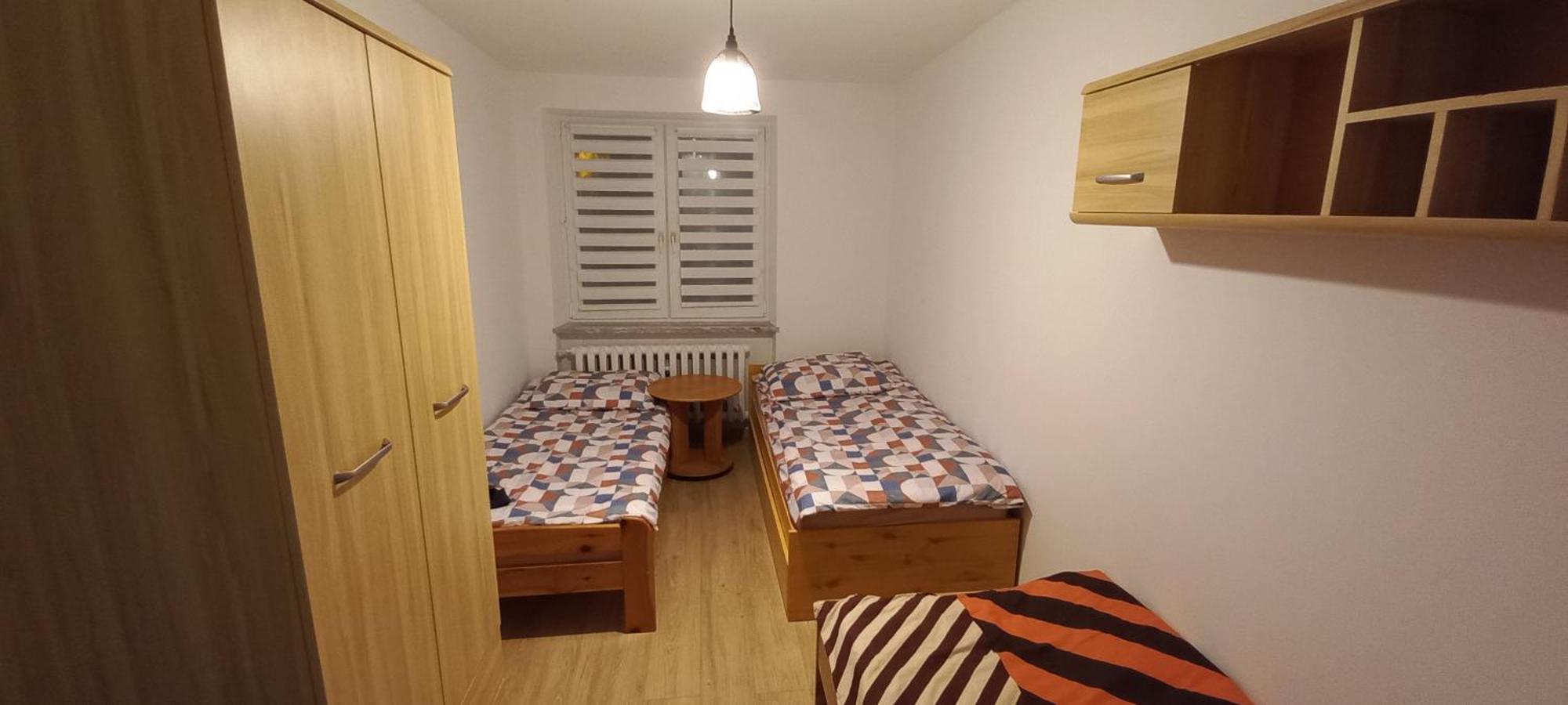 Apartament Juki 2, Obok Katowice Wynajem Na Doby, Krotkoterminowy, 2 Pokoje, Mozliwosc Dodatkowych Dwoch Osob Na Rogowce W Salonie Za Dodatkowa Oplata, 37M2,- Po Kapitalnym Remoncie, Wifi Chorzow Ngoại thất bức ảnh